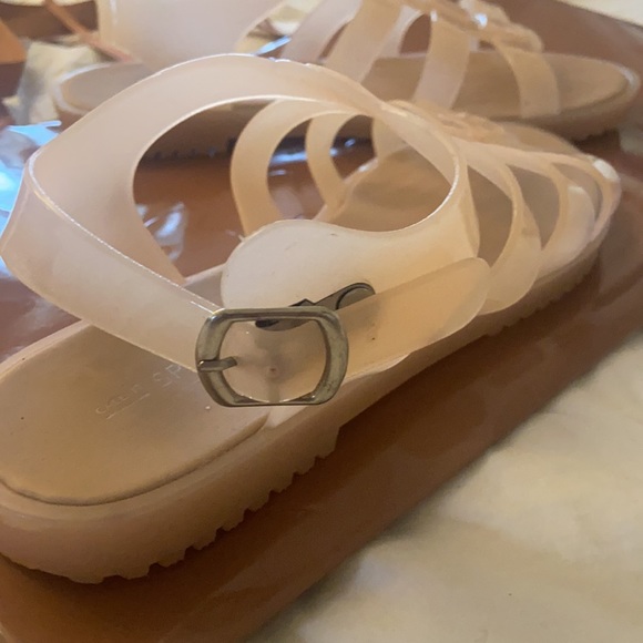 Sandals - Picture 3 of 4